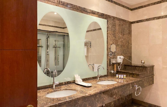 PARK INN BY RADISSON AL NASEEM